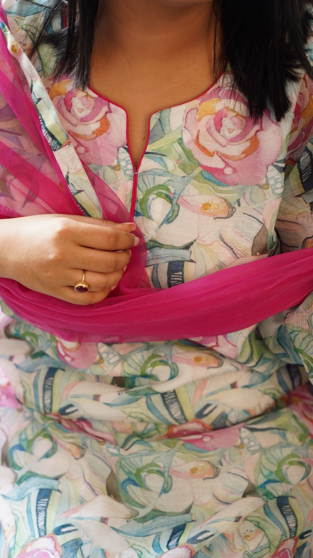 Rose in a Valley Suit Set