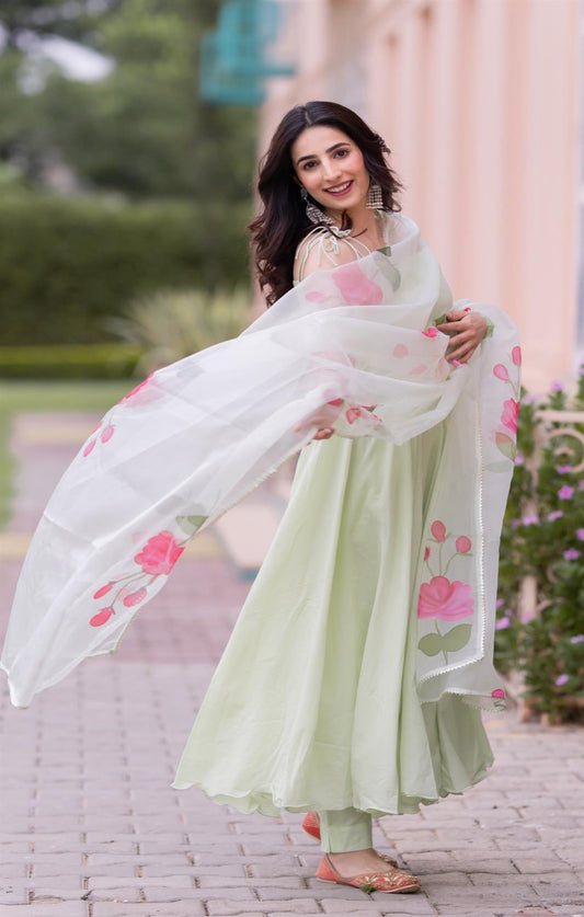 SOOTHING ROSE PISTACHIO SUIT SET