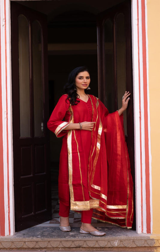 Zehen Red Suit Set