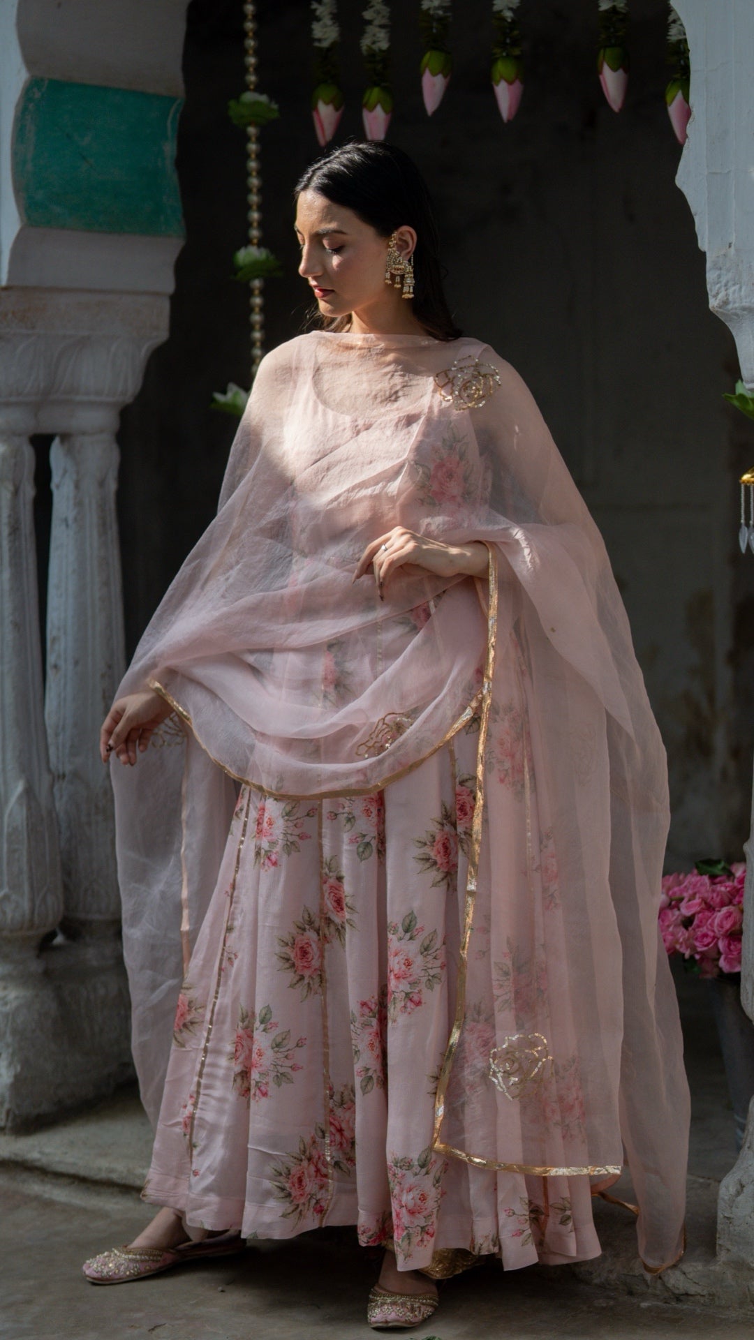 Peachy Spray Garden Roses Suit Set