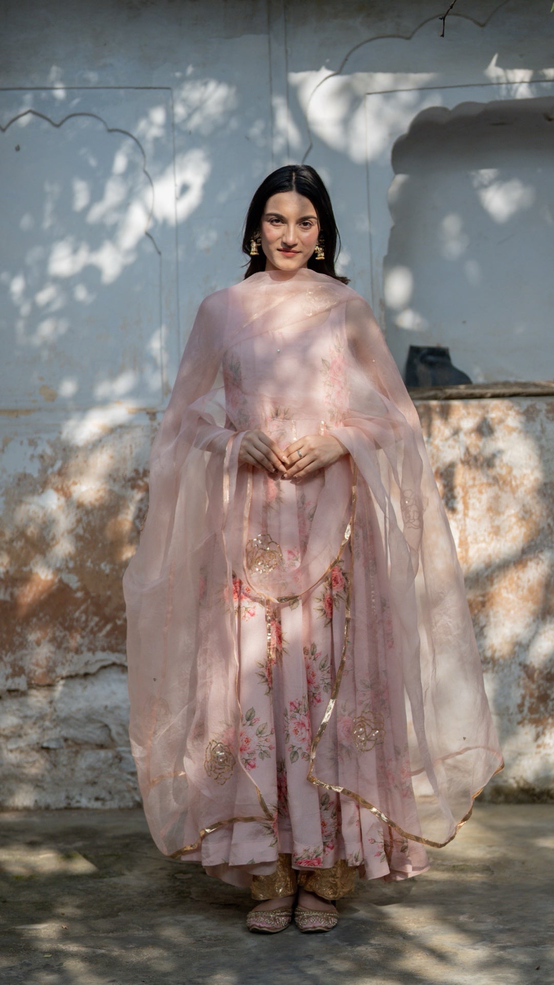 Peachy Spray Garden Roses Suit Set