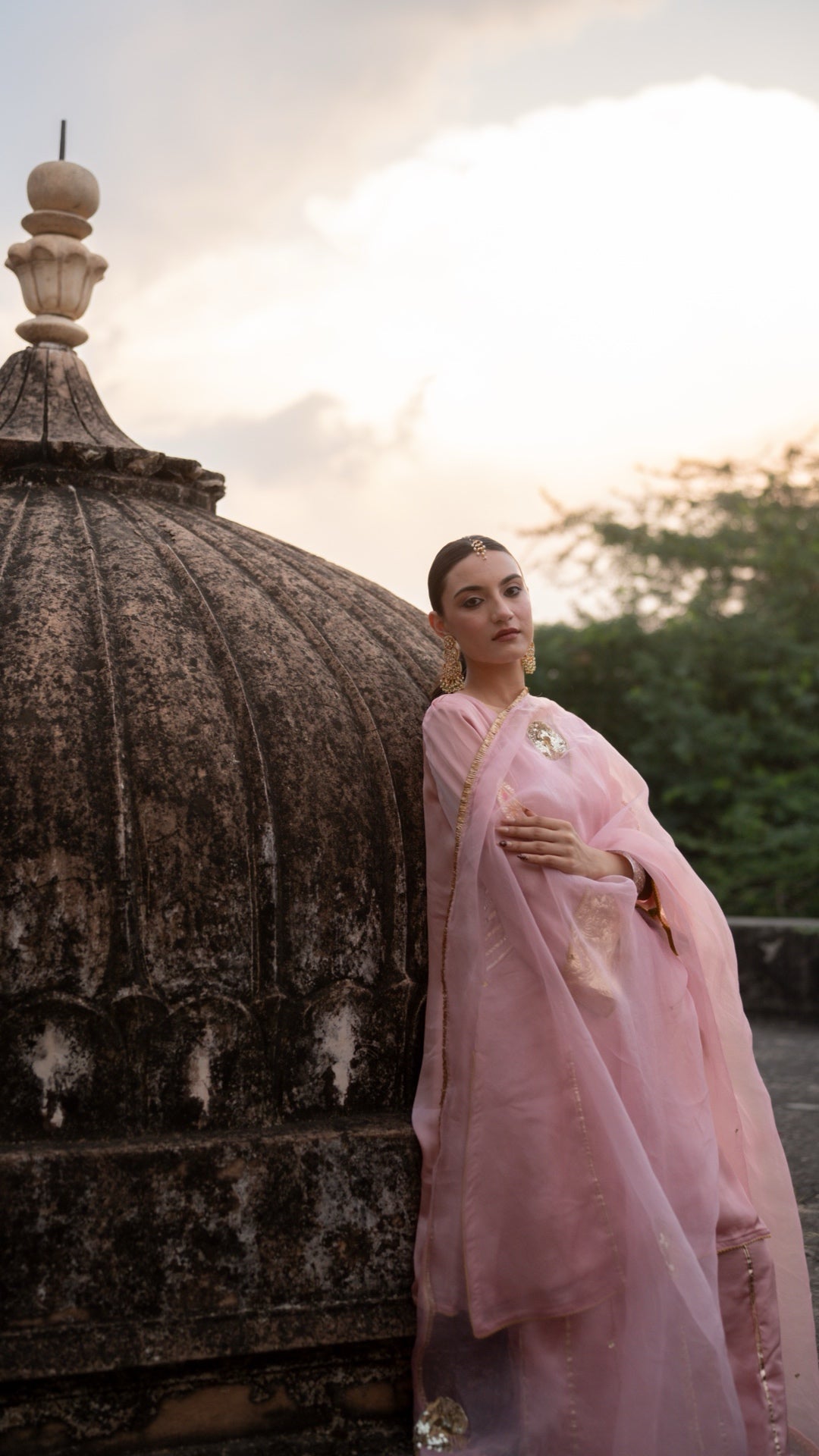 Moriyaa Pink Pearl Pure Handwork Suit Set