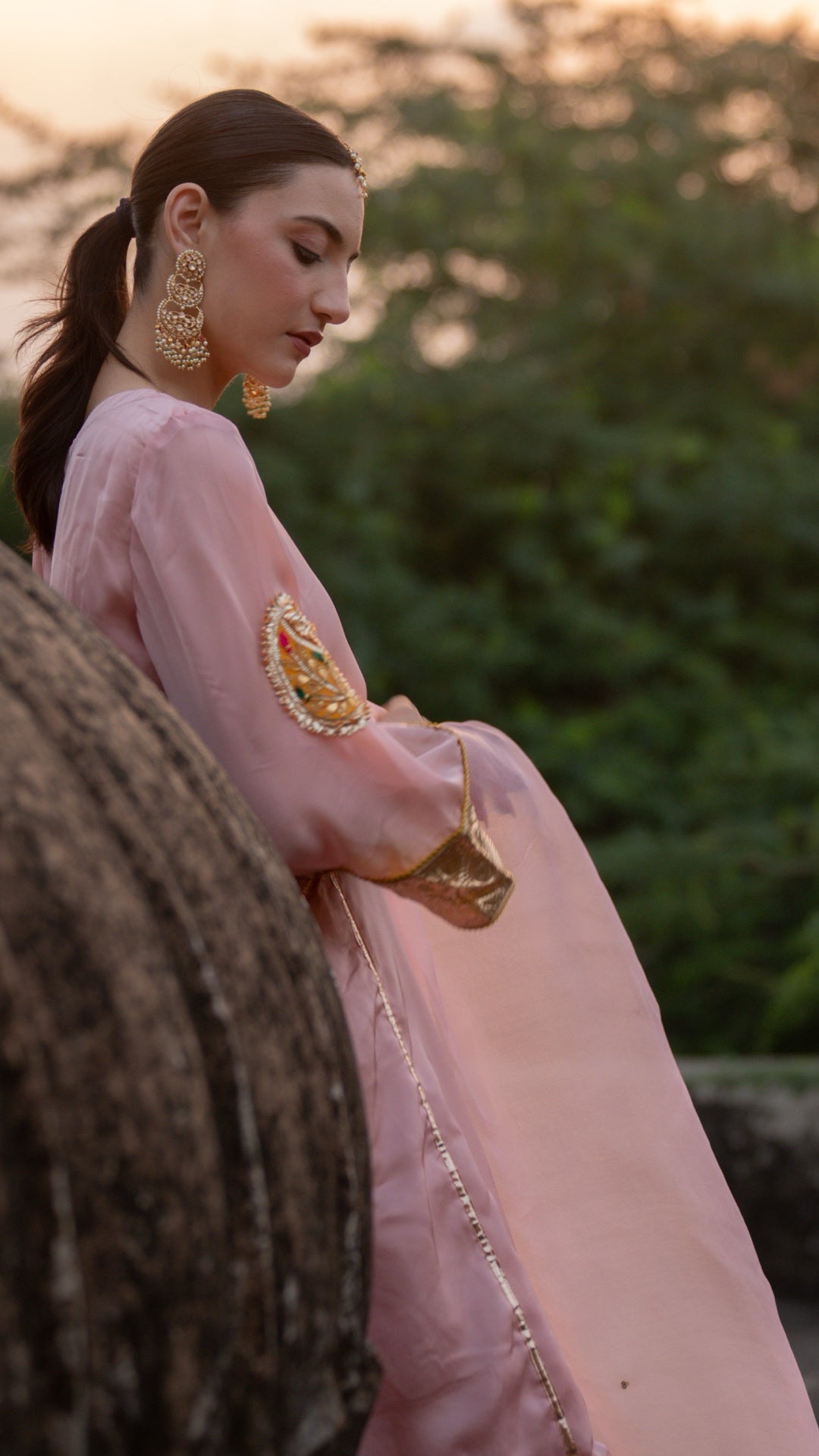 Moriyaa Pink Pearl Pure Handwork Suit Set