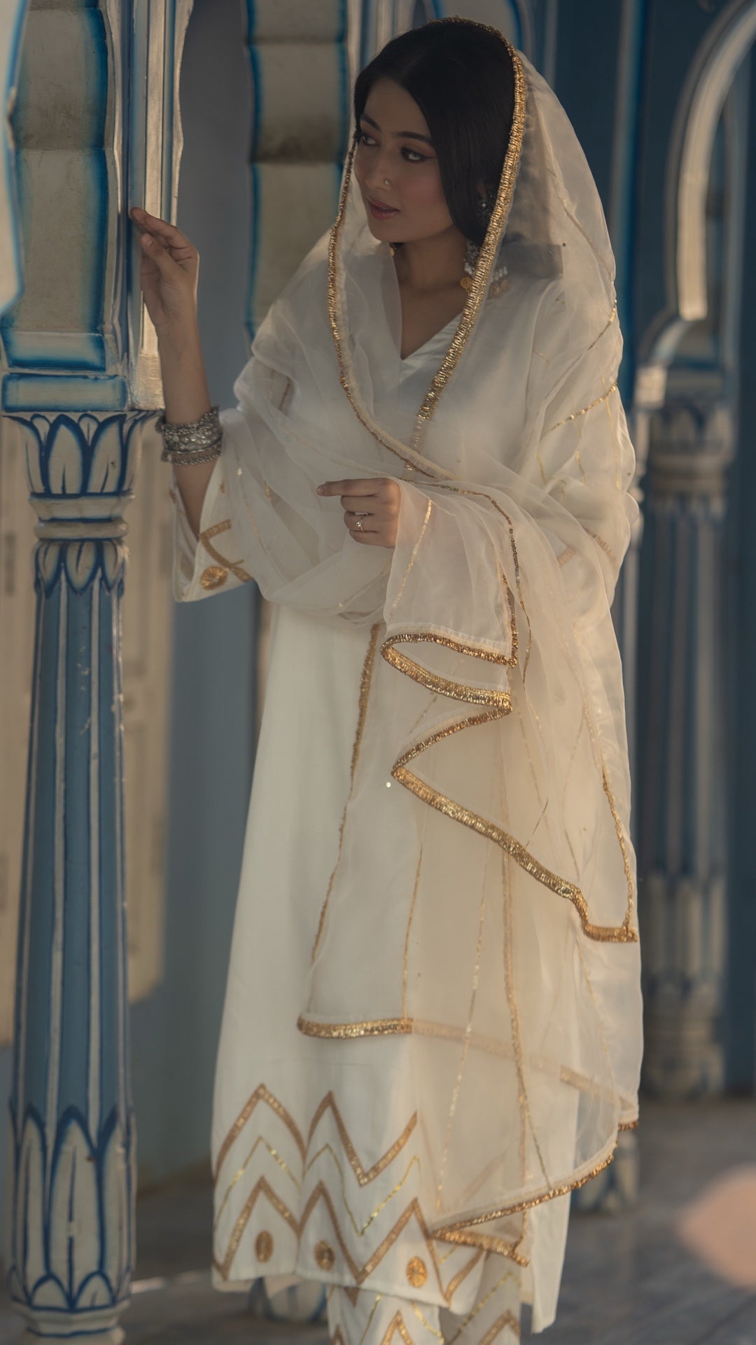 Tashi Safid Sitara Suit Set