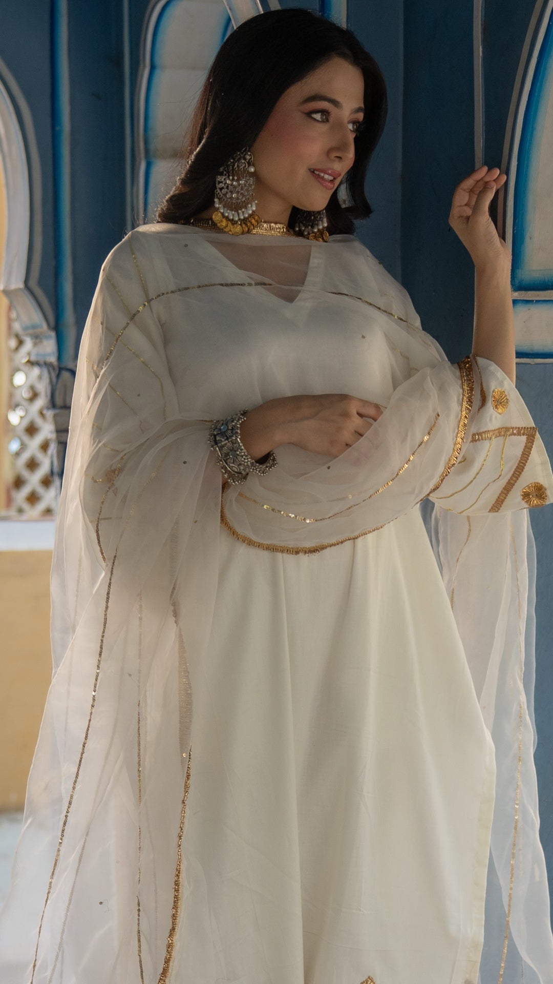 Tashi Safid Sitara Suit Set