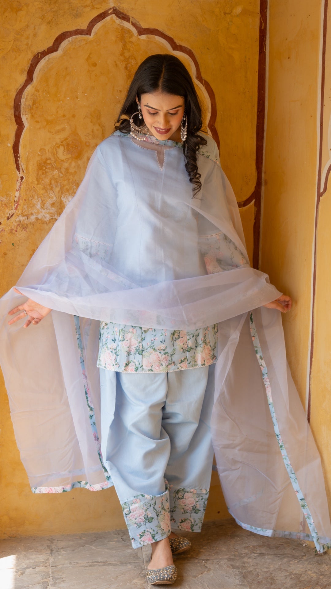 Asmani Floral Farshi Suit Set
