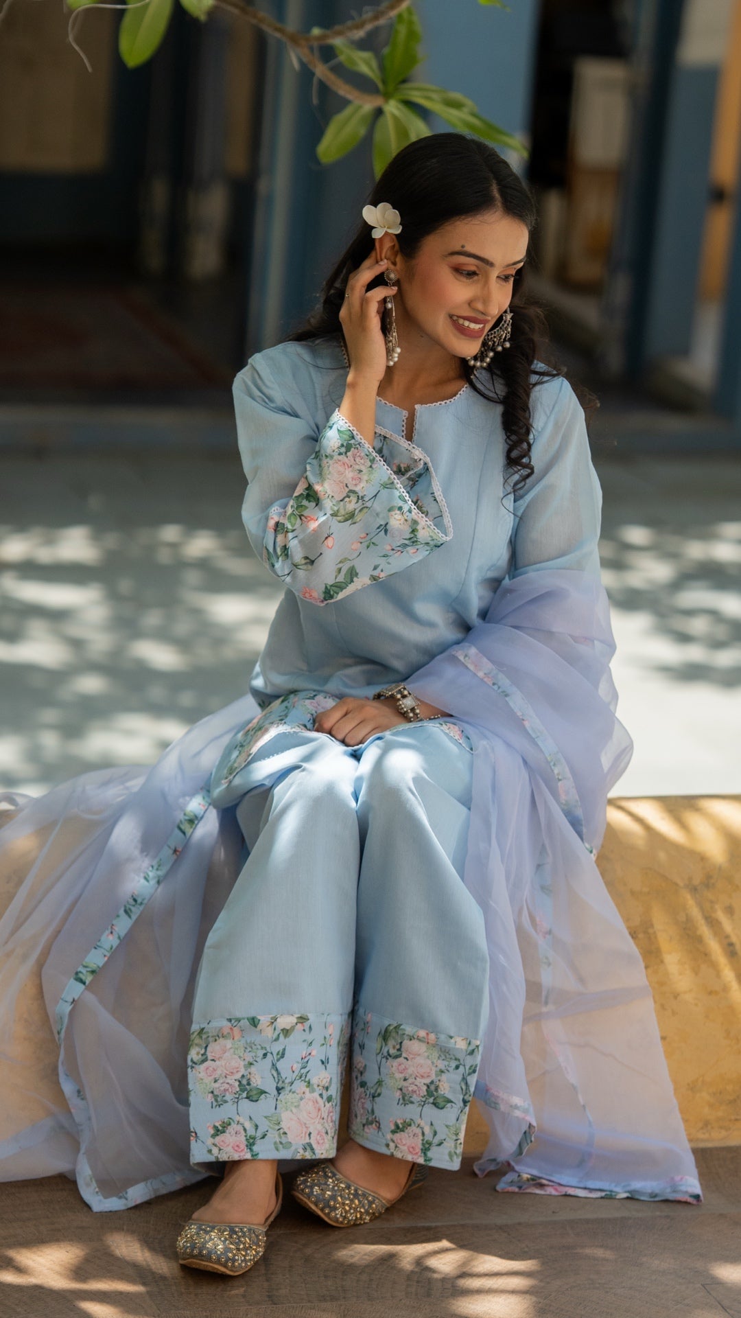 Asmani Floral Farshi Suit Set