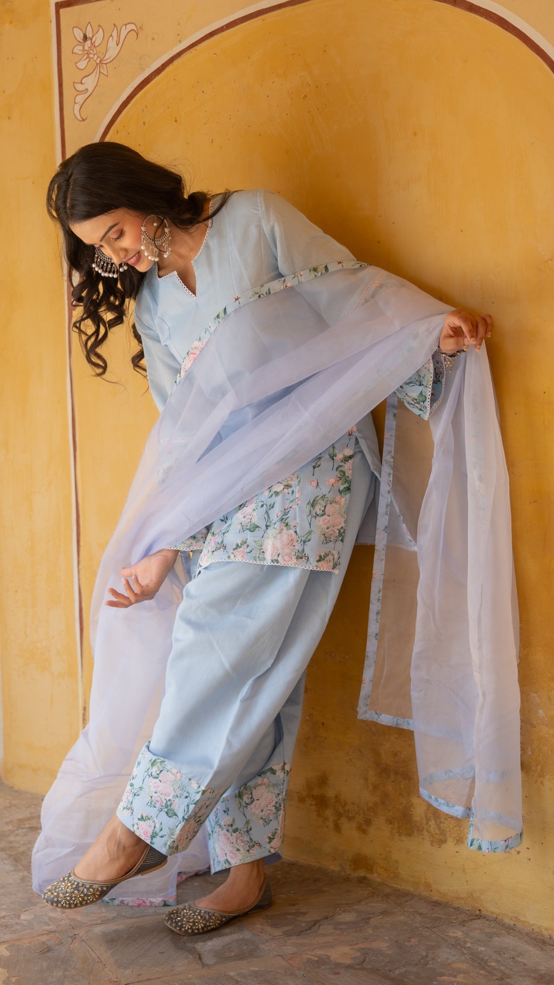 Asmani Floral Farshi Suit Set