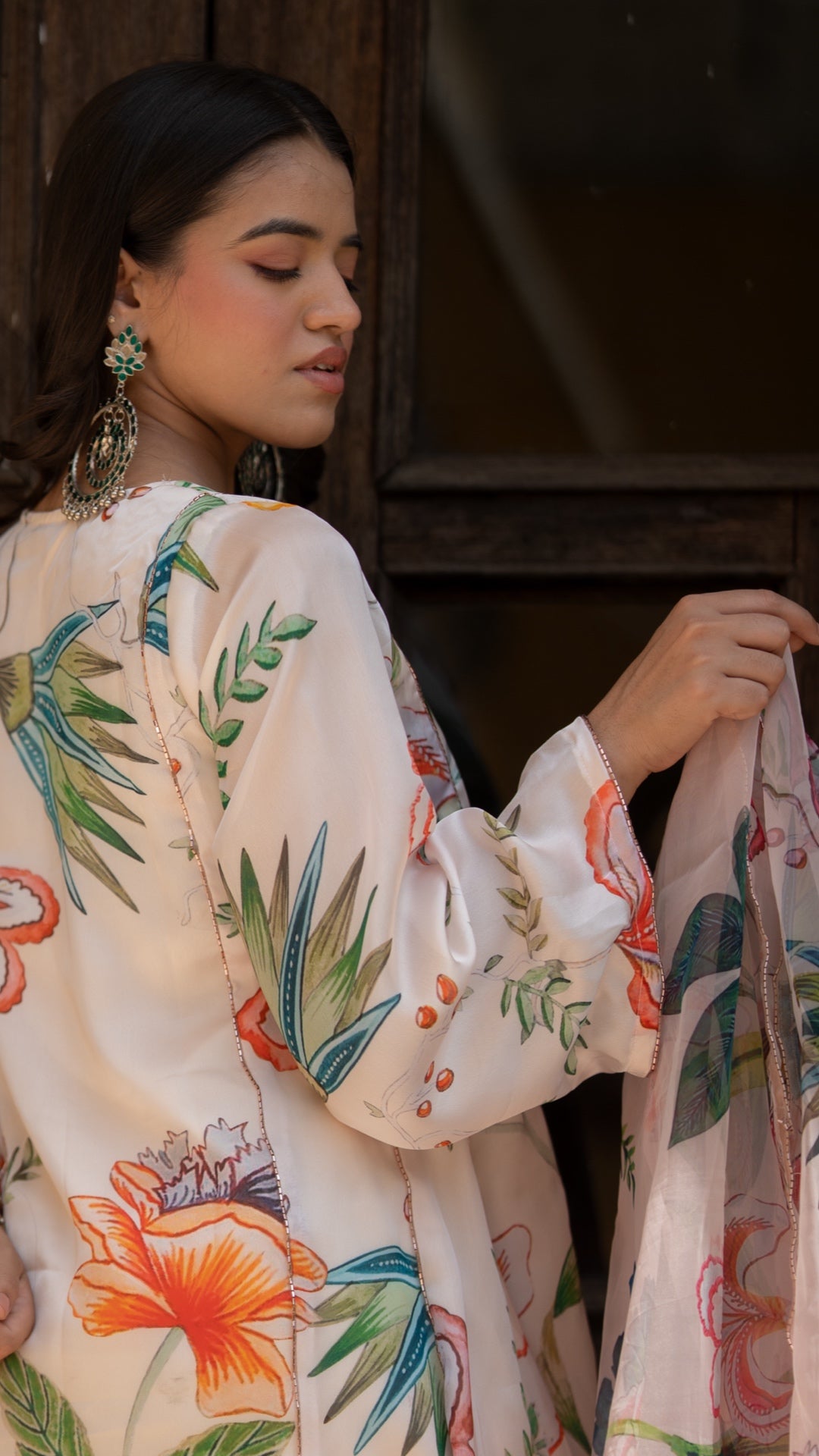 Gardenia White Farshi Suit Set