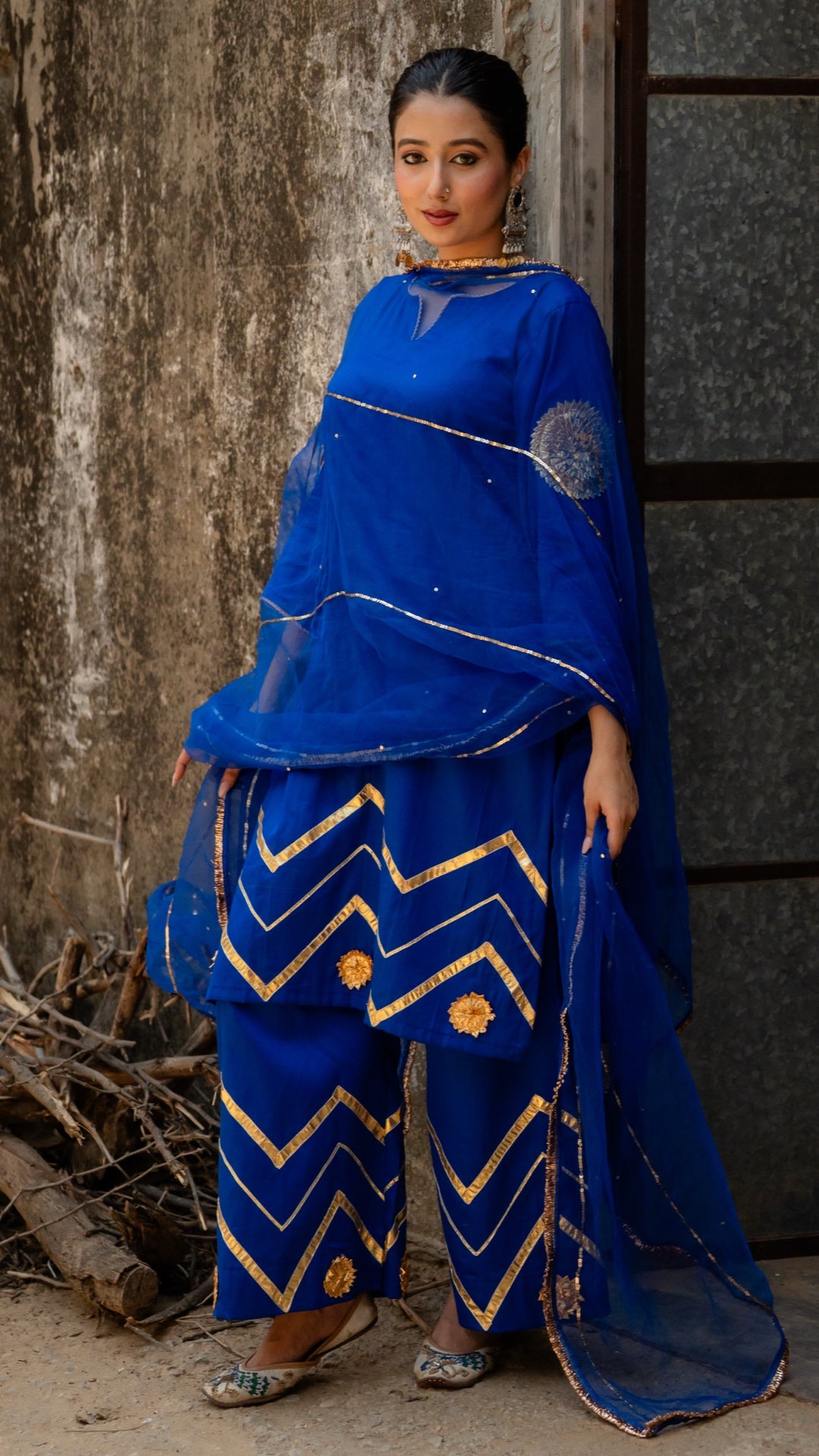Sharvari Electric blue Suit Set