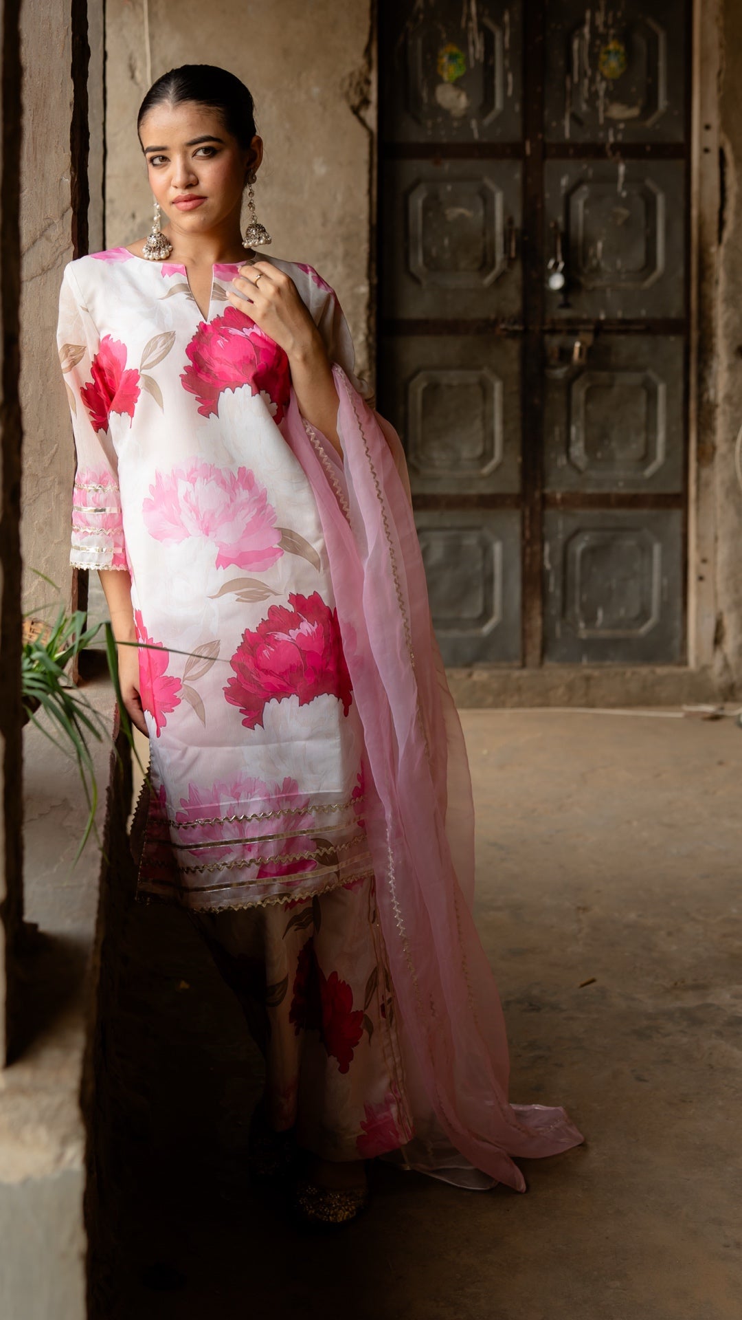 Yashoda Pink Suit Set