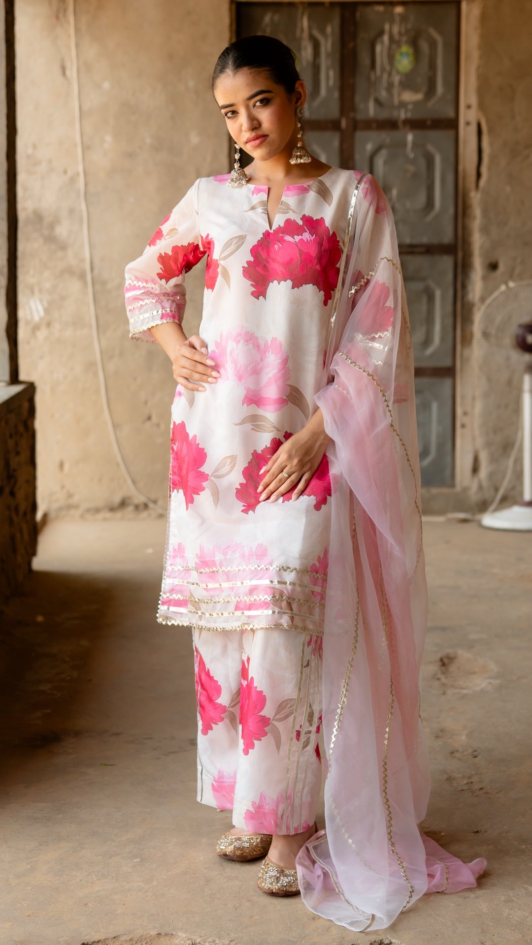 Yashoda Pink Suit Set