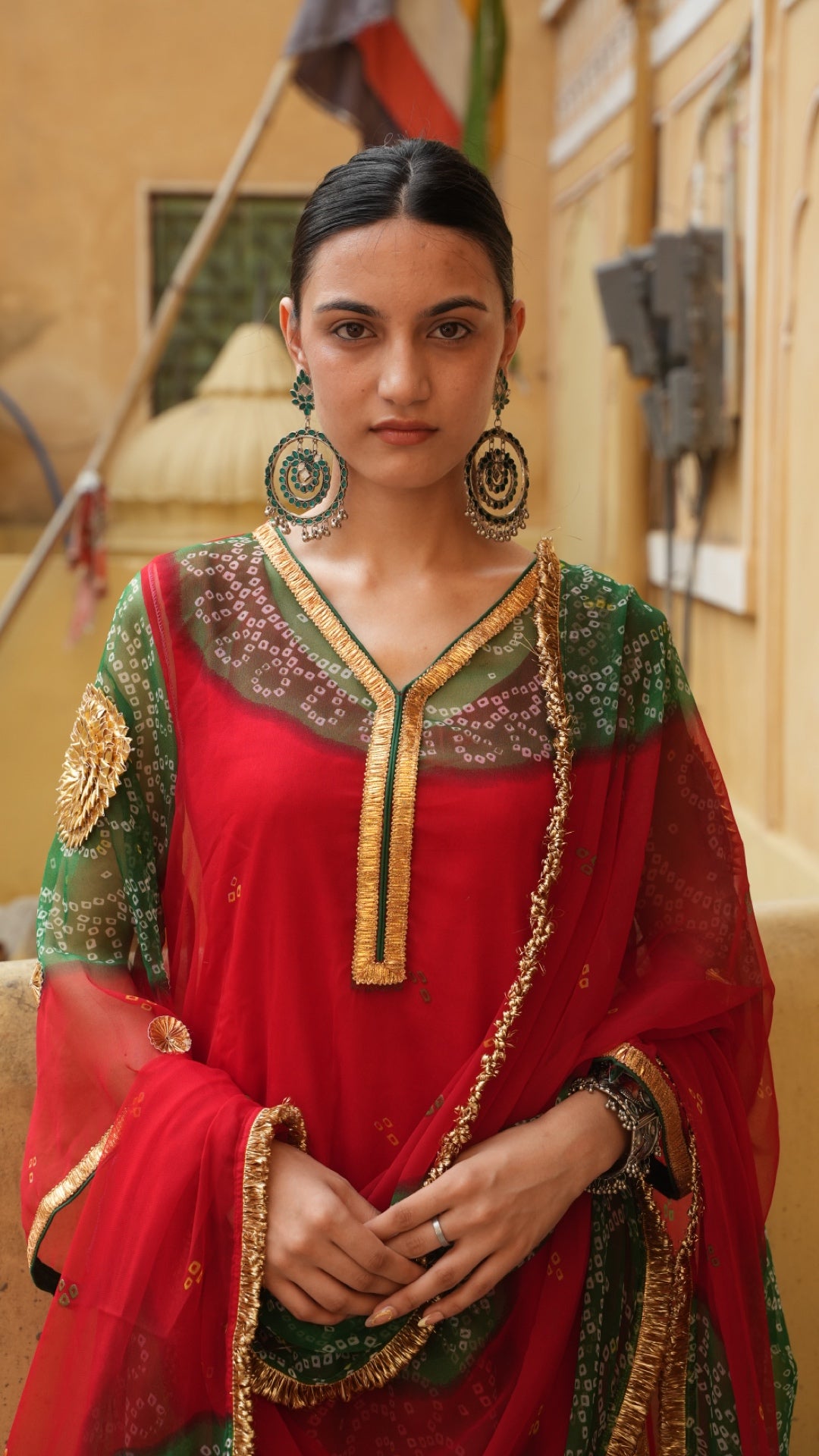 Bani Thani Laal Suit Set