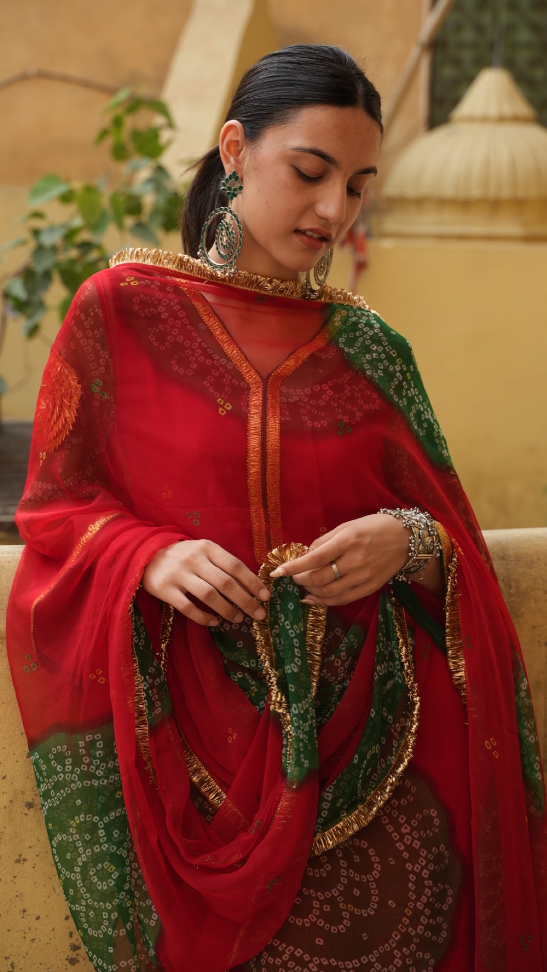 Bani Thani Laal Suit Set