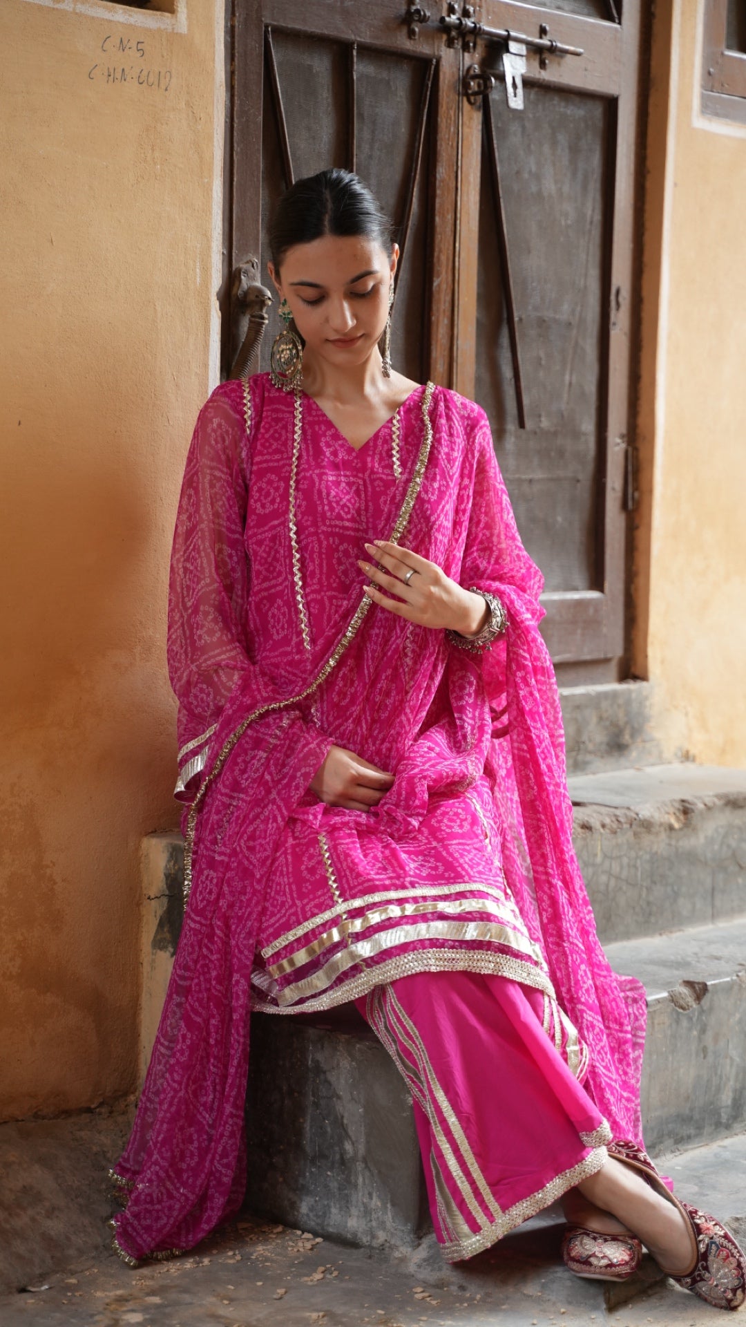 Chakor Rani Bandhani Suit Set