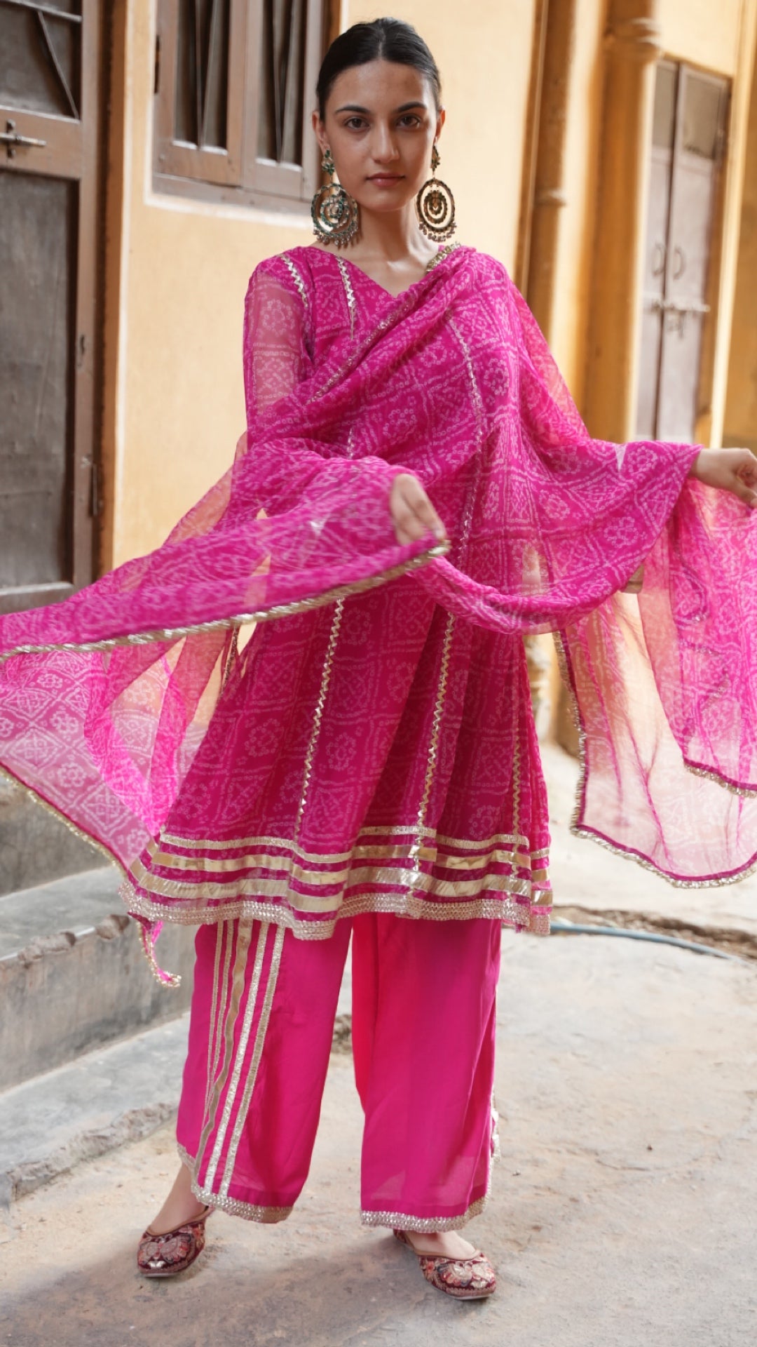 Chakor Rani Bandhani Suit Set
