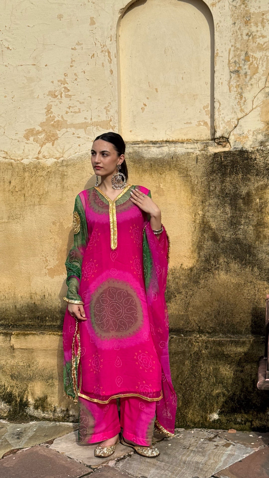 Bani Thani Rani Suit Set