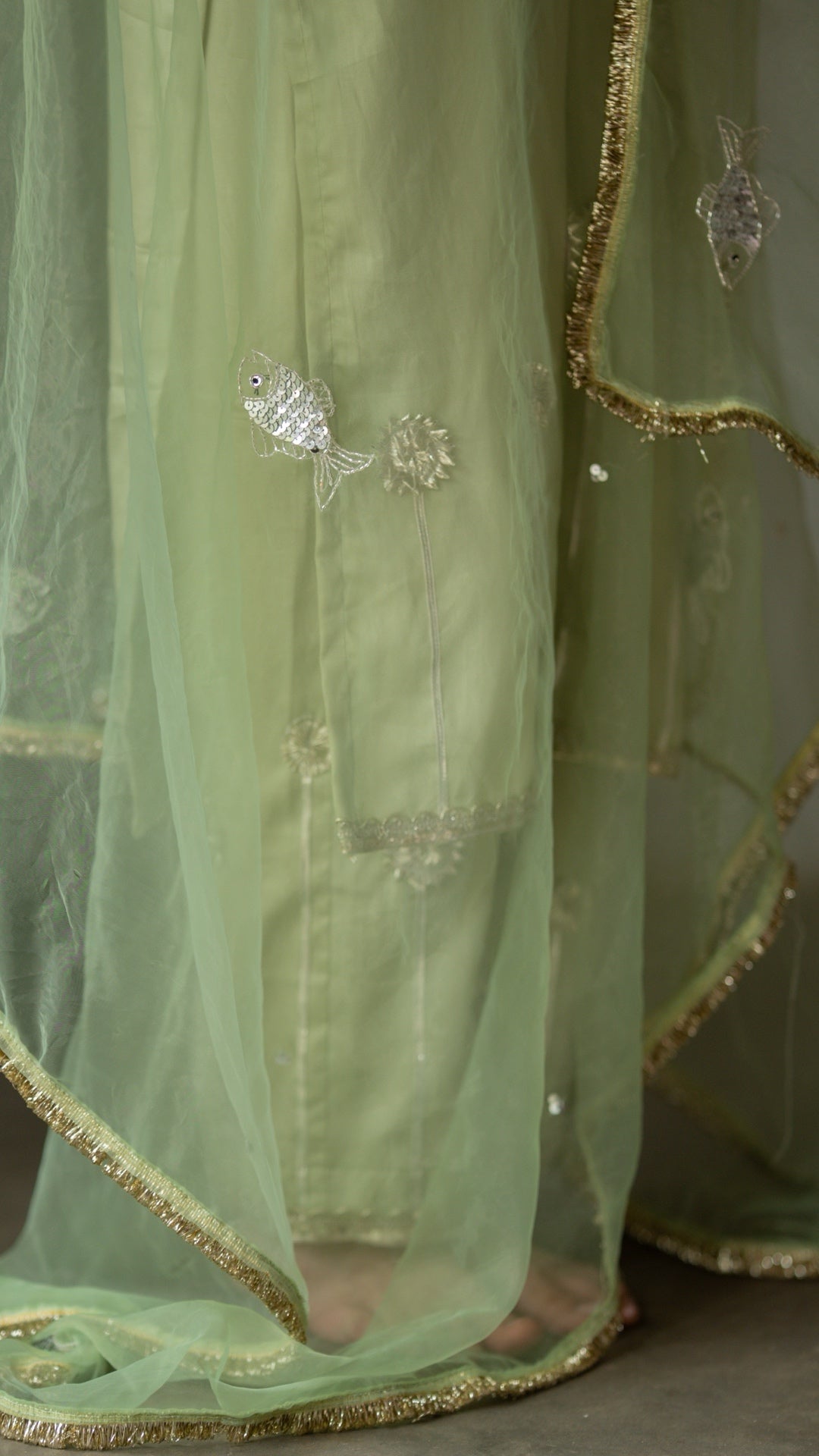 Machli   Hara  Suit Set