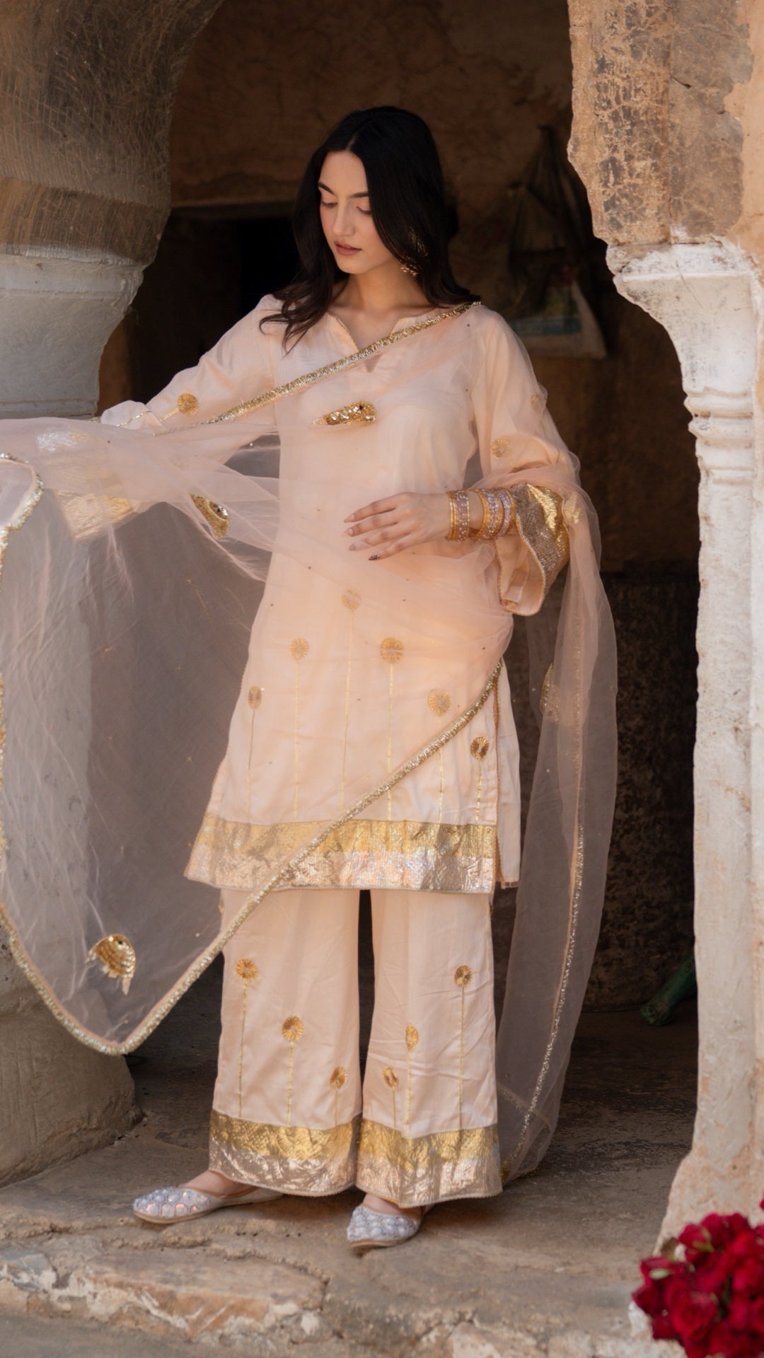 Sunehri Machli Peach Suit Set