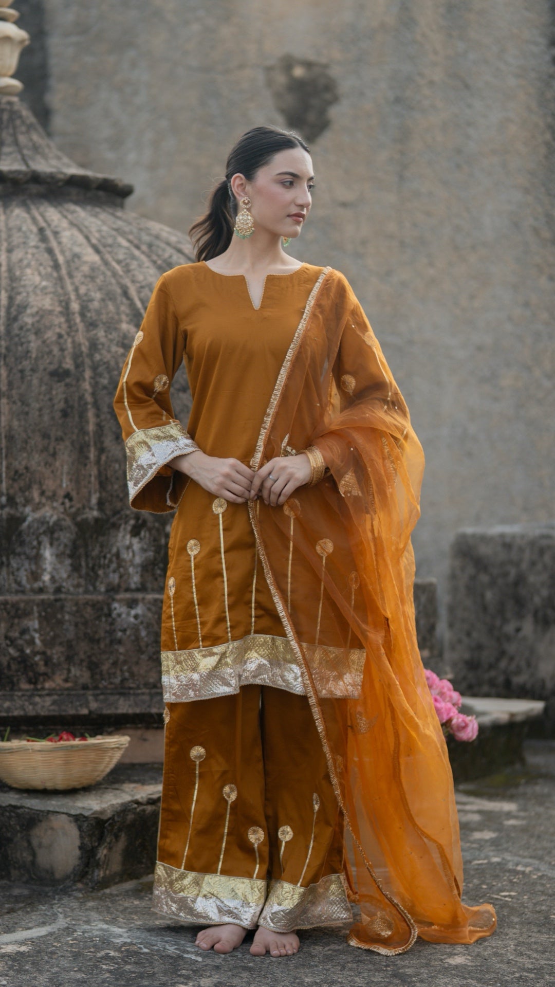 Sunehri Machli Suit Set
