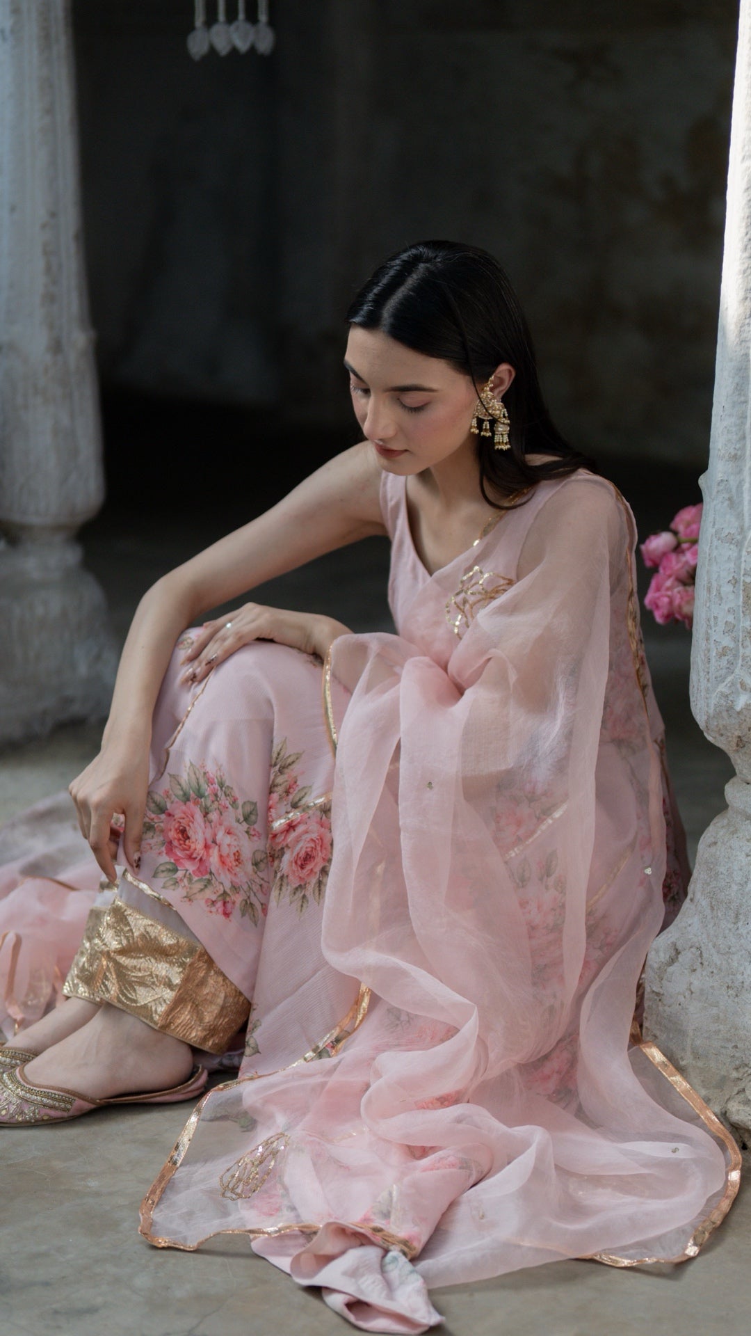 Peachy Spray Garden Roses Suit Set
