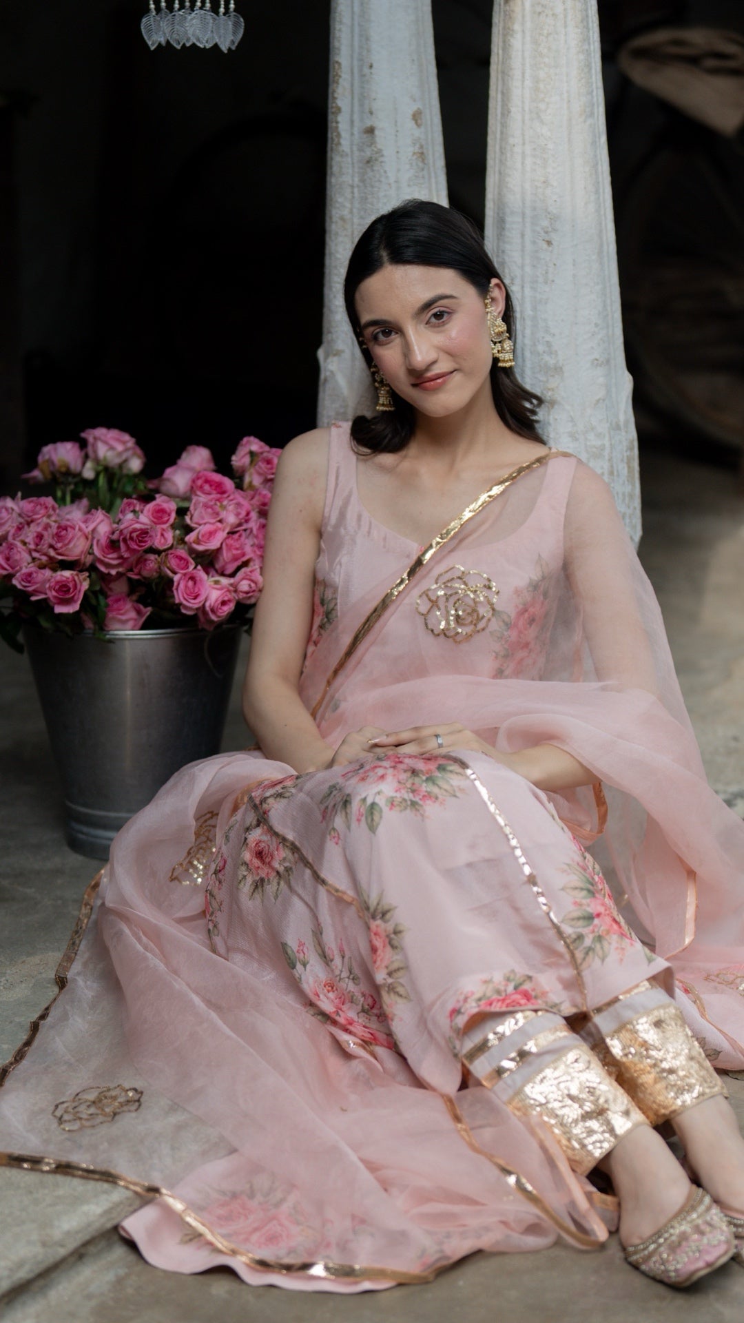Peachy Spray Garden Roses Suit Set